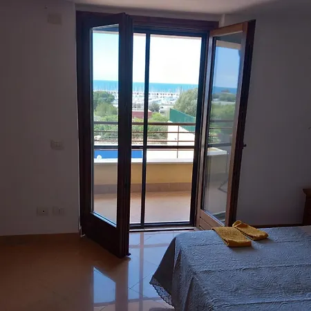 Vacanza Mare 2 Bed and Breakfast *
